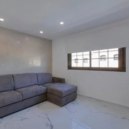 Adosado Sara En Fanabe Hébergement de vacances *